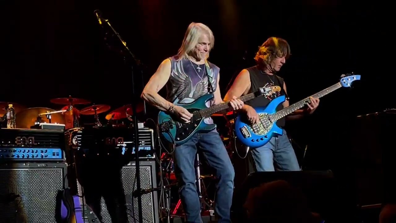STEVE MORSE BAND - RELENTLESS ENCROACHMENT Great View of Steve  Shredding Capitol Theatre Clearwater
