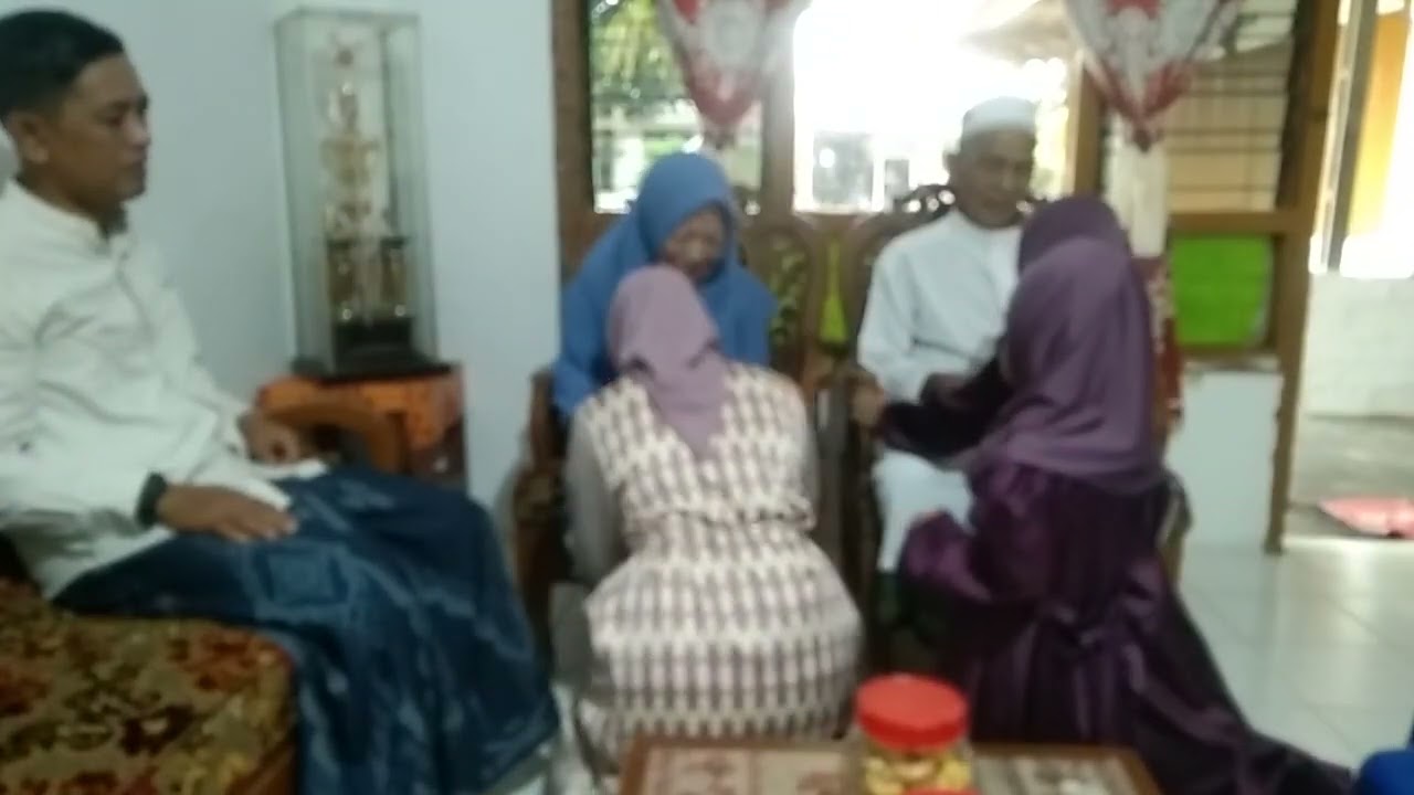 Sungkeman lebaran di rumah Eyang 2025
