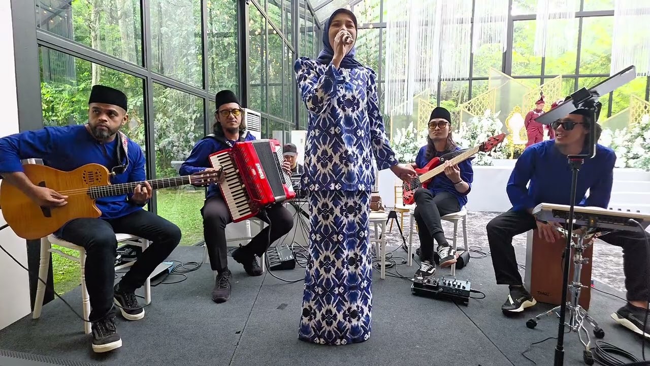 Zapin Duduk Bertakhta