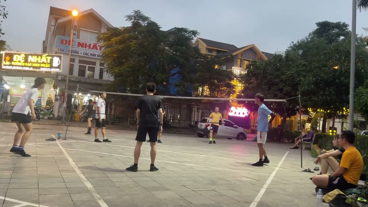 Giao lưu tại sân Văn Phú | Đá 4 chạm qua 3 chân: SưBùi Sơn Hường - Tùng Việt Nguyên