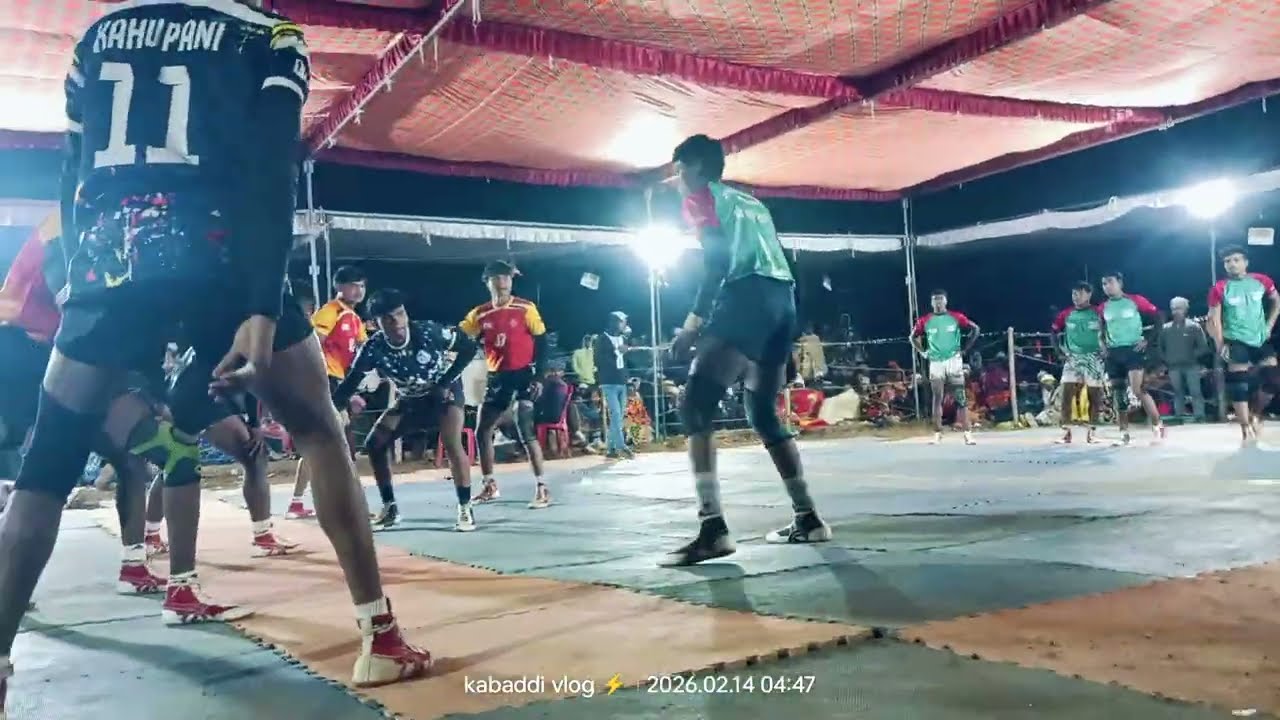 हरदा🆚कहुपानी। विशाल कबड्डी प्रतियोगिता ग्राम लोधीधाना जीला हरदा।