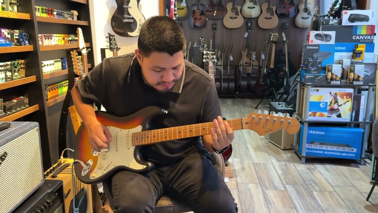 Guitarra económica Memphis SSH - Demo