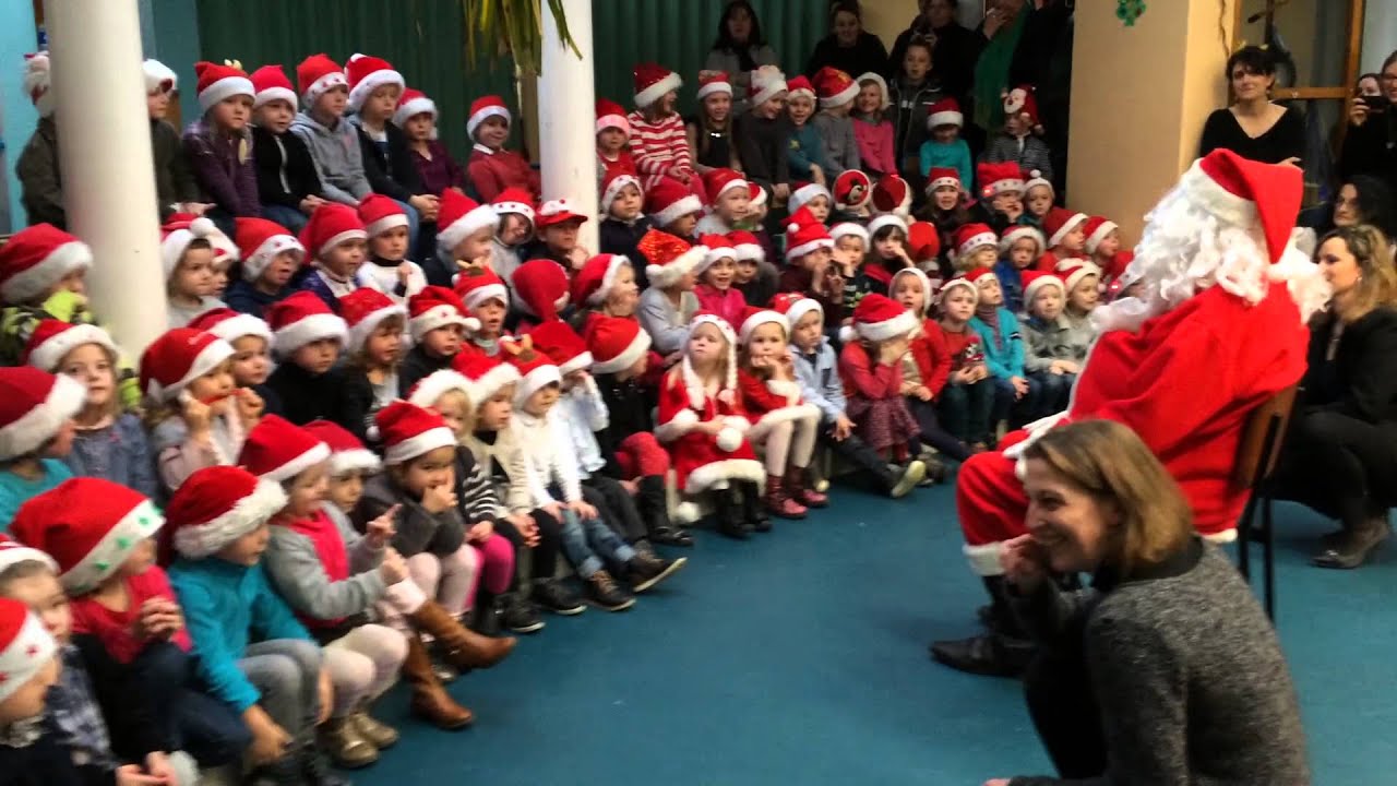 Le Père Noël à l'école maternelle