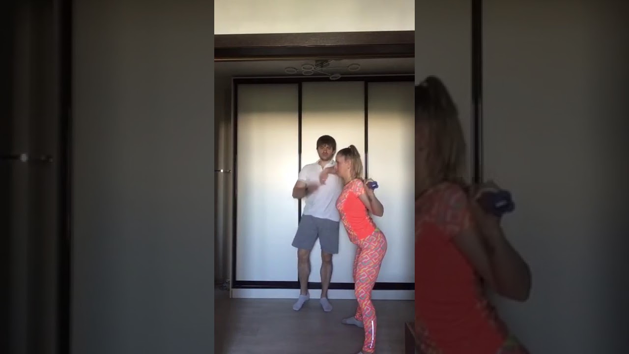Приседание с бодибаром