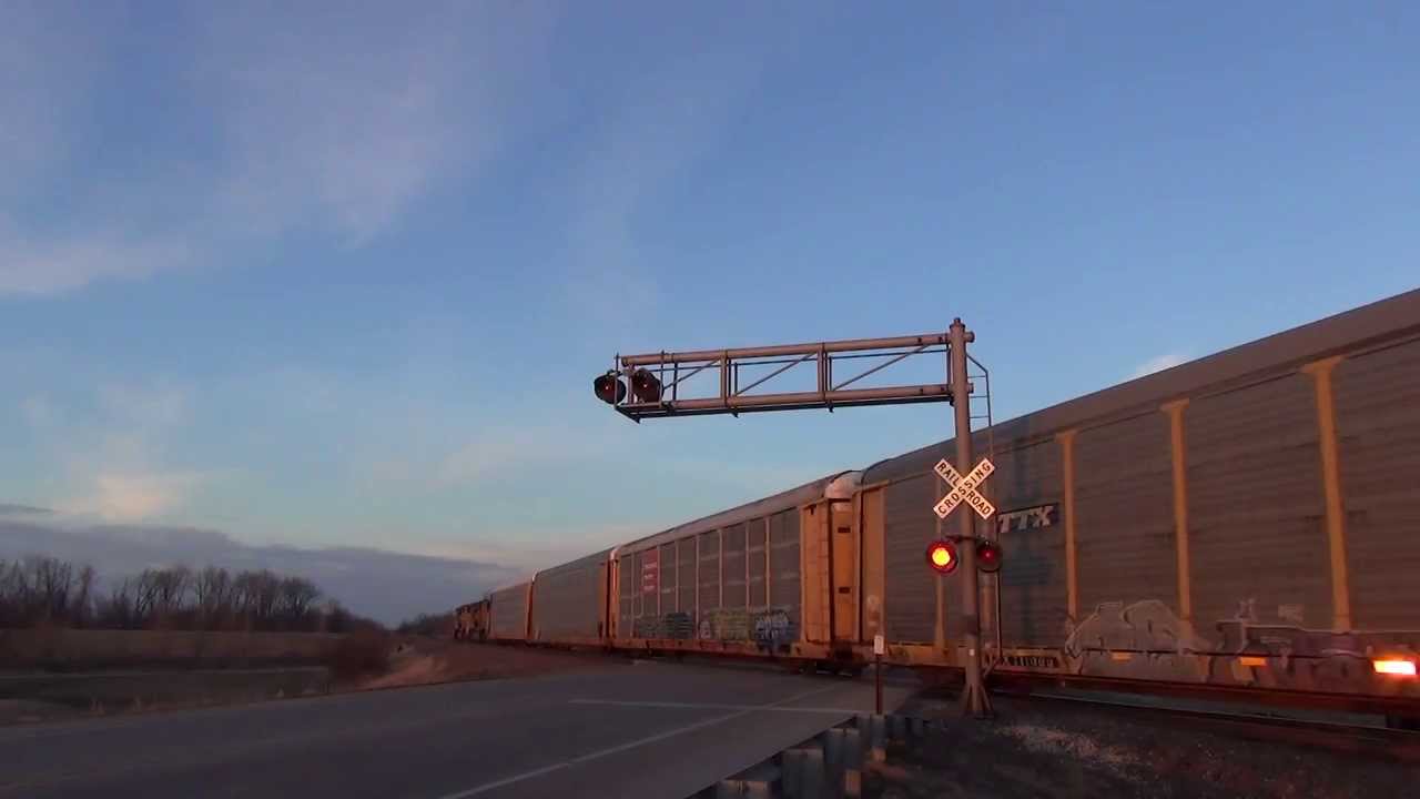 Trains in Illinois Extra Clips