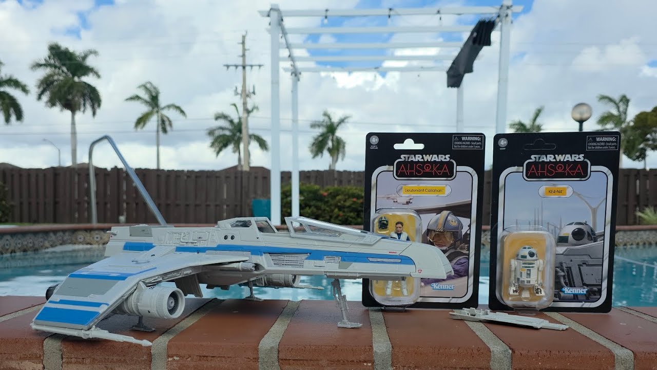 E-Wing with Lt. Callahan & KE4-N4 Astromech 3.75