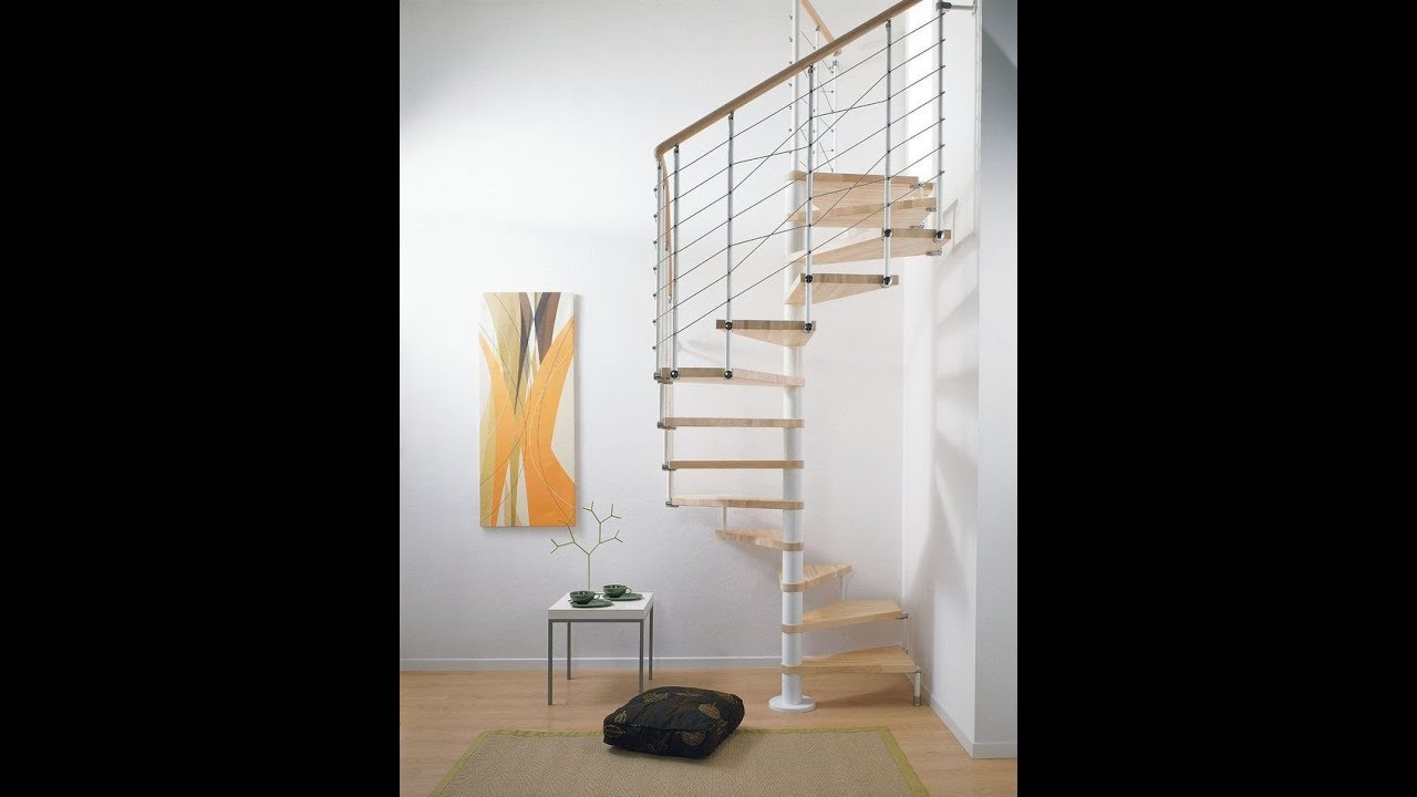 Montage d'un escalier colimaçon carré Elégance Q 010 Initial et Premium