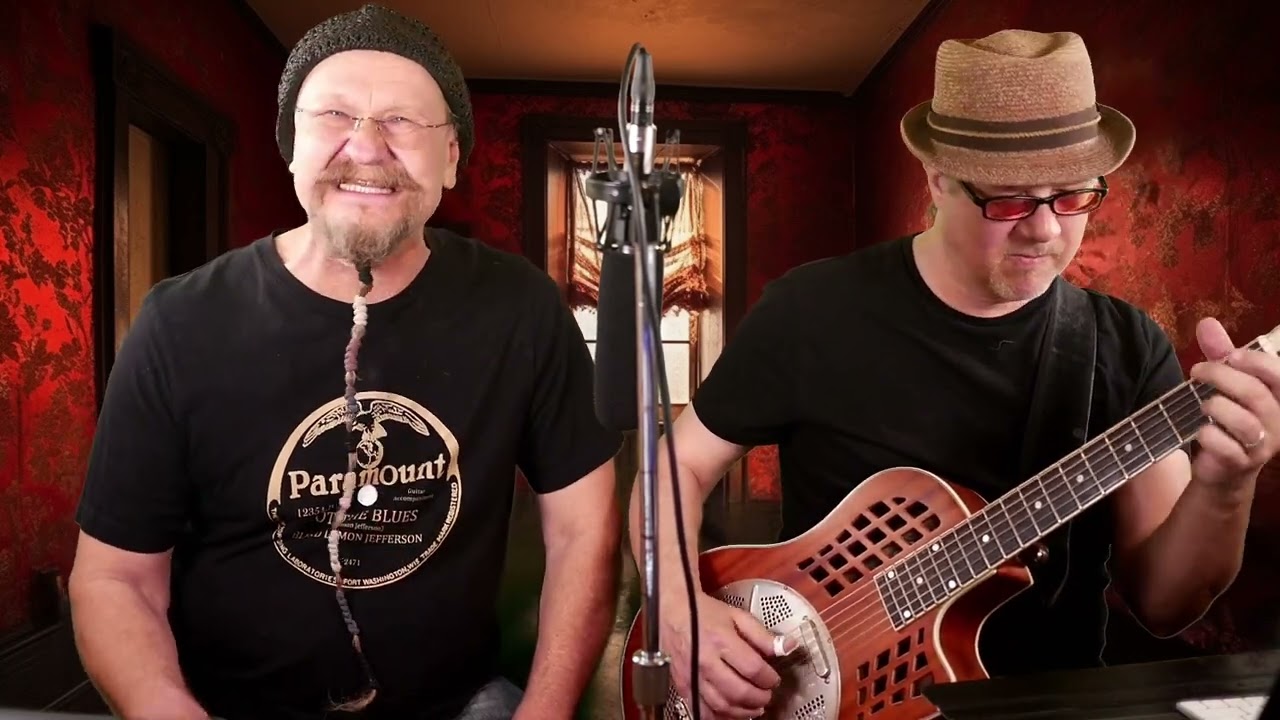 Cajun Style Diatonic Harmonica that sounds like an Accordion