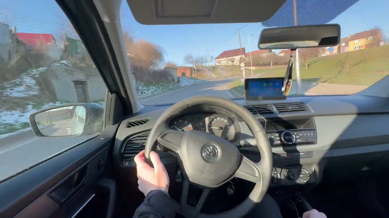 POV Sunny Morning Drive - Countryside & City - 2015 Škoda Fabia Combi 1.0MPi - #026
