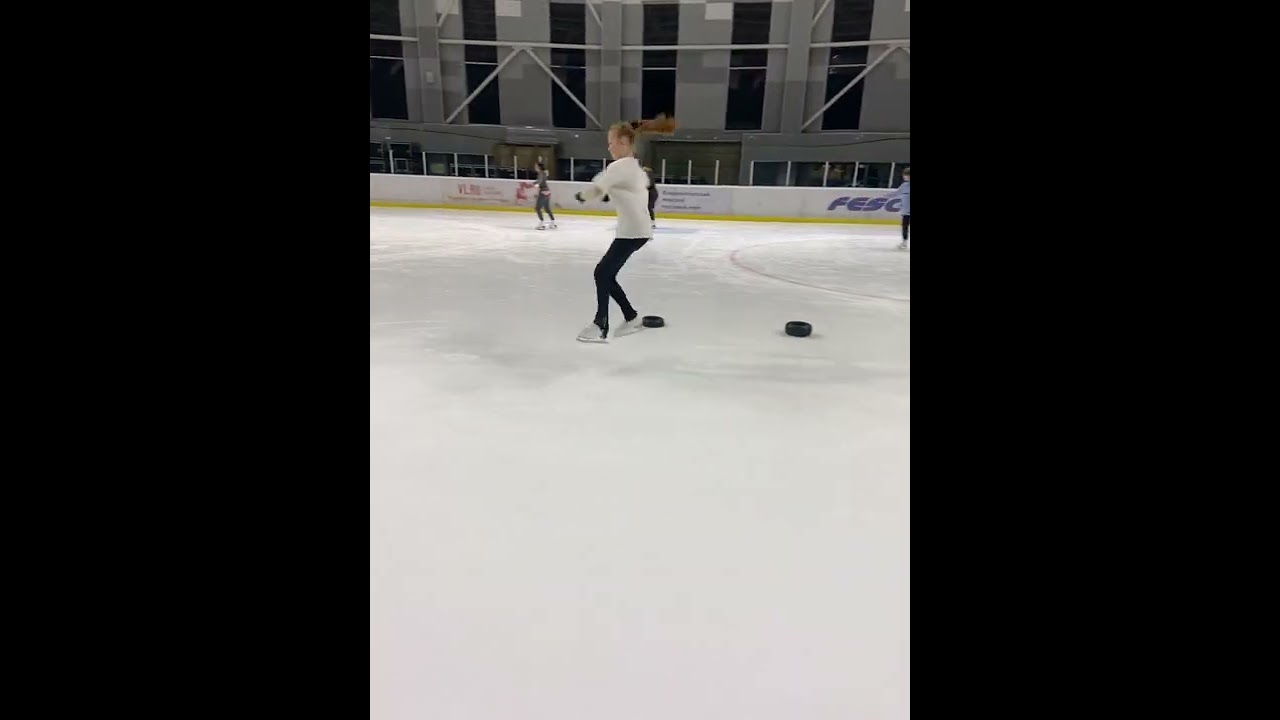 Sonya - first year on ice. 1A+1Lo #sport #figureskating #figureskatingcompetition