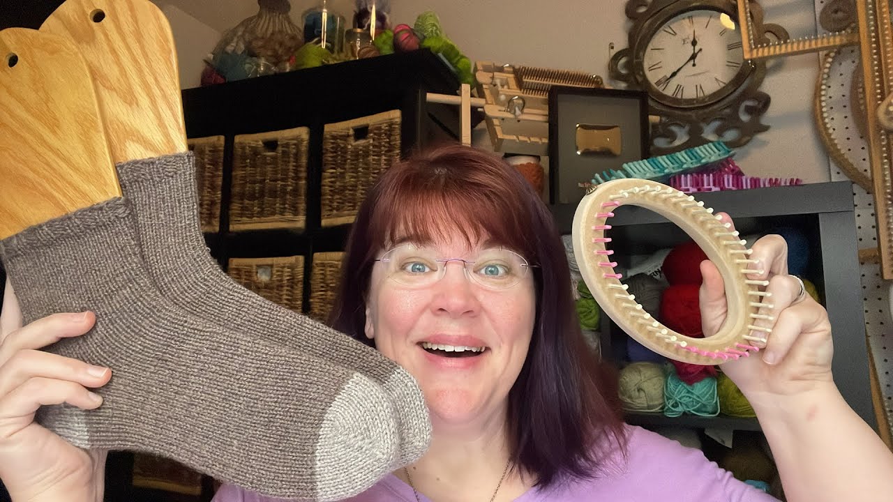 GKK FriYAY Live - Loom Knit socks for EVERYONE! New loom & Pattern!