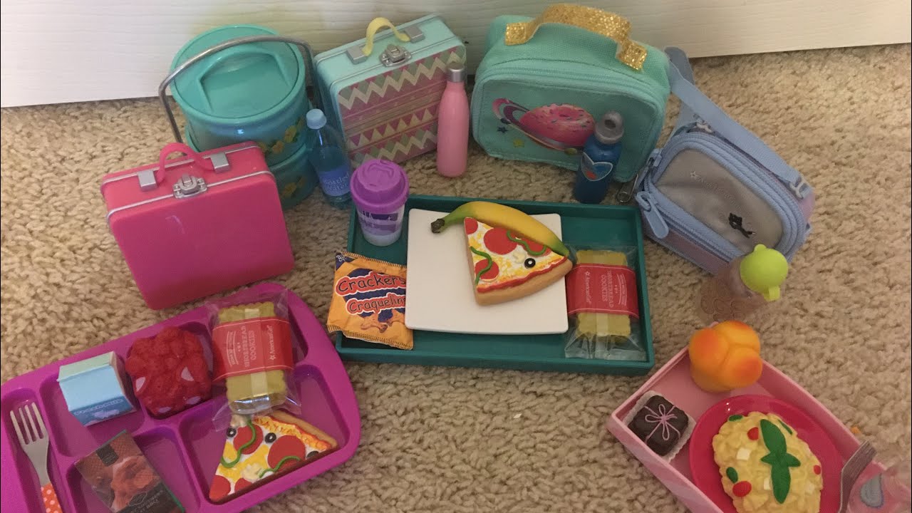 Packing my doll’s lunches
