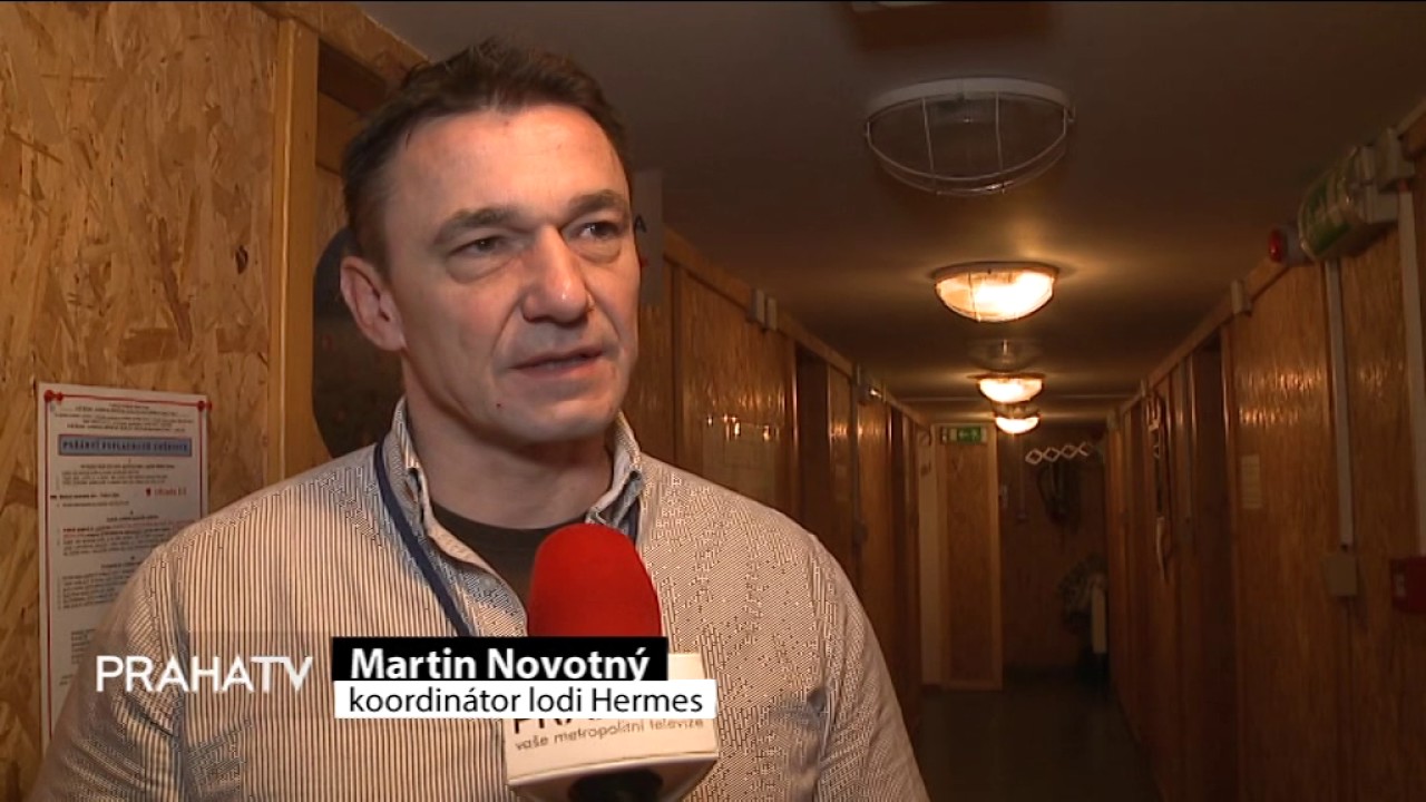 Loď Hermes je mezi bezdomovci oblíbená fb