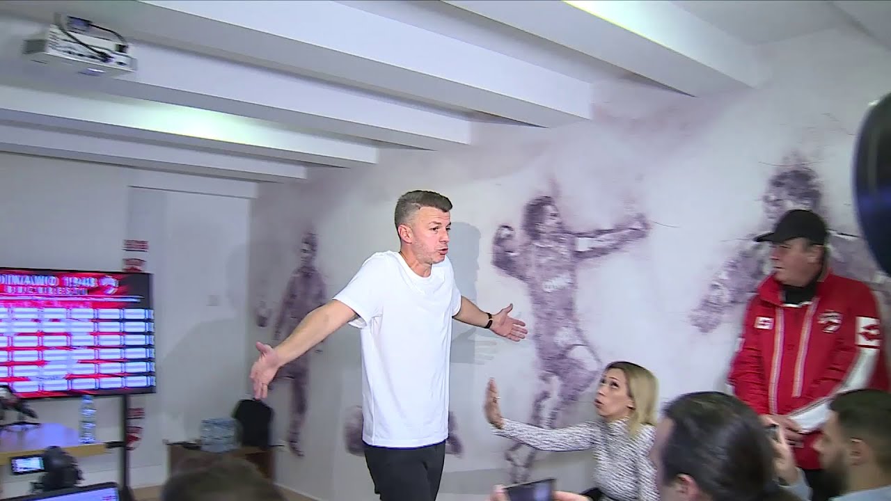 Burcă și-a făcut praf jucătorii: 