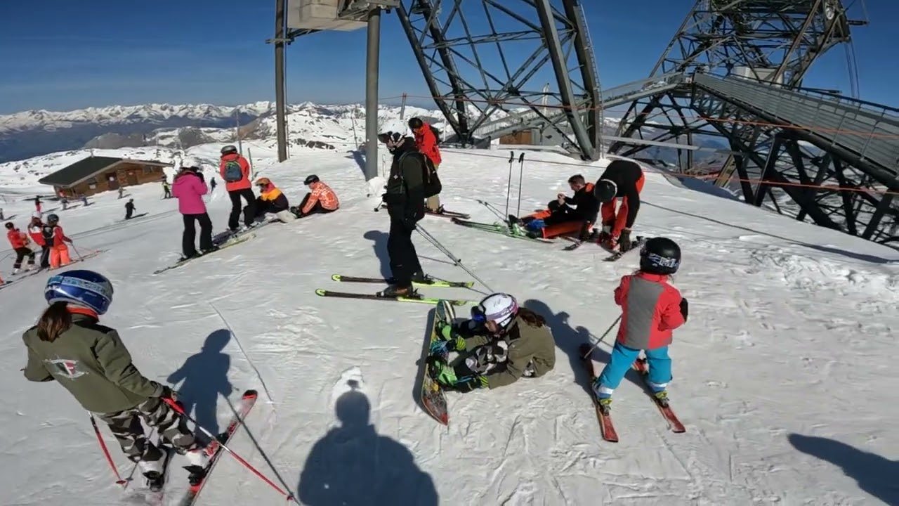 Val Thorens «cime caron » 3200m ski and snowboard with Jacqueline maya and alexis on April 27 2022