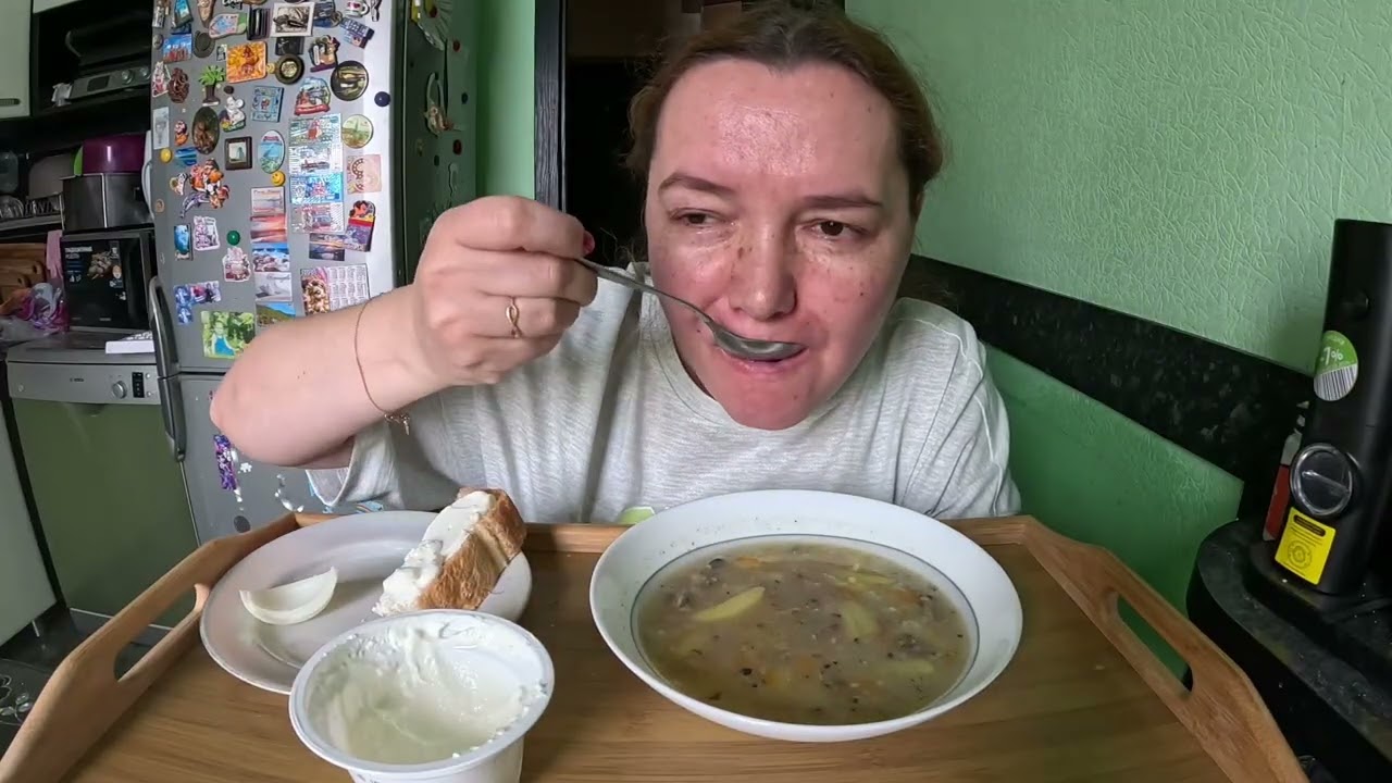 Суп с консервой, уха из петуха😀. Обед #еда #вкуснопростоибюджетно #домашняяеда #mukbang 