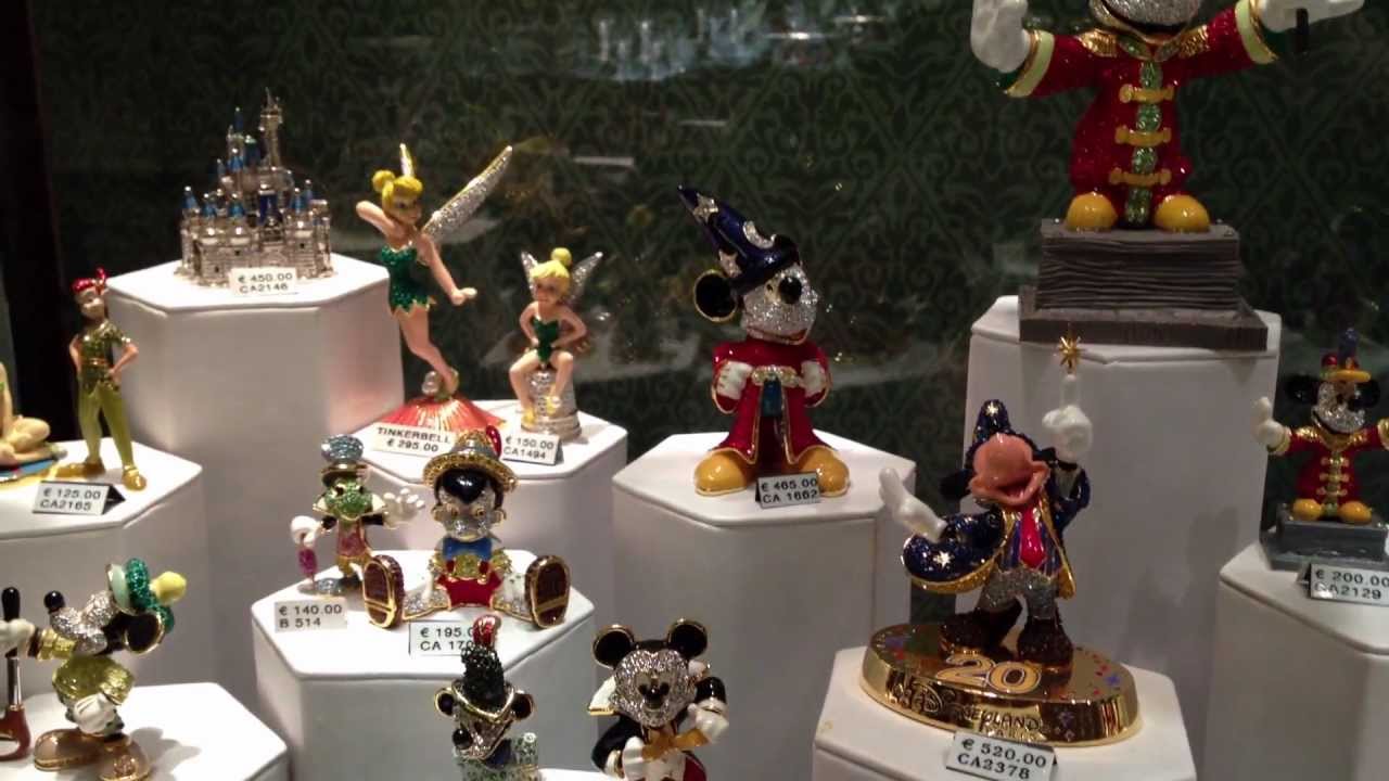 Disneyland Resort Paris: Arribas Shop Part I (2013)