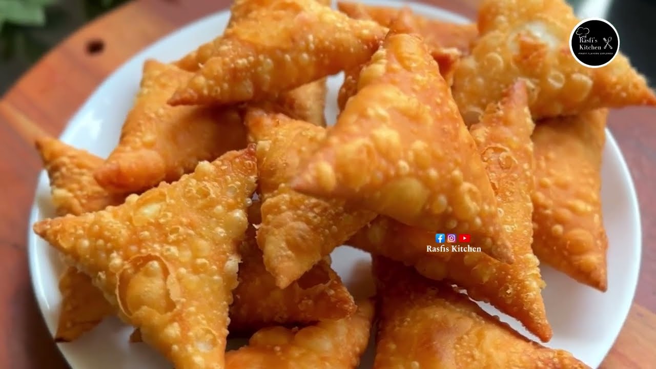 മലബാർ സ്പെഷ്യൽ മണ്ട😋🤤/Manda Recipe / Malabar Special Snacks / Rasfi's Kitchen