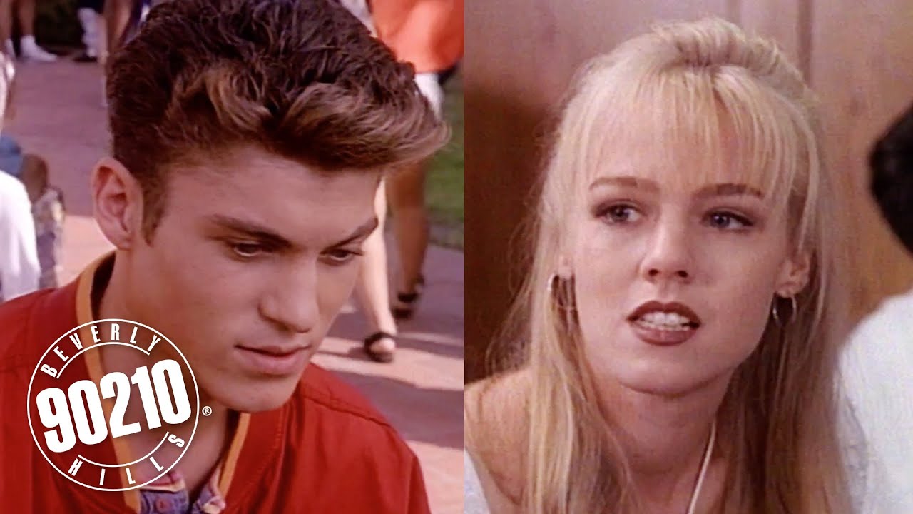 Kelly and David Can't Escape Their Summer Flings