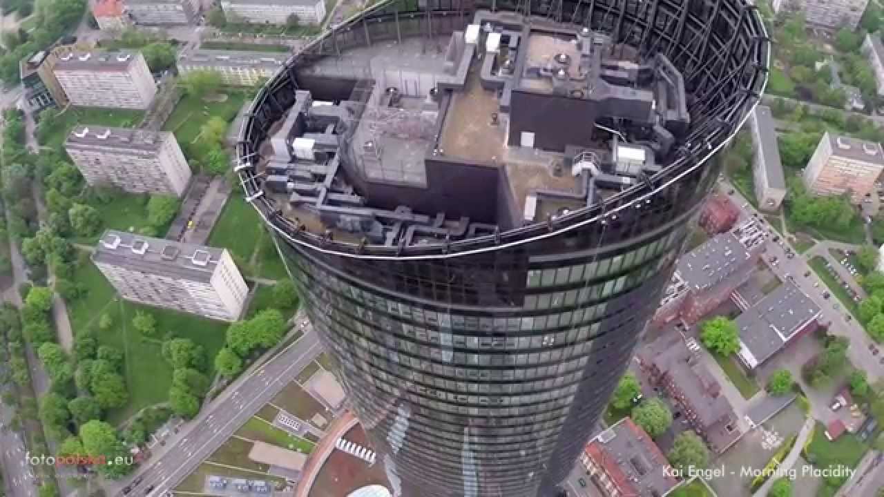 Przelot nad Sky Tower