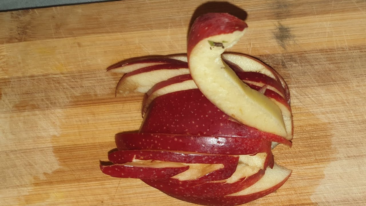 How to make swan with apple 🍎 | fruit decoration ideas | Easy making 