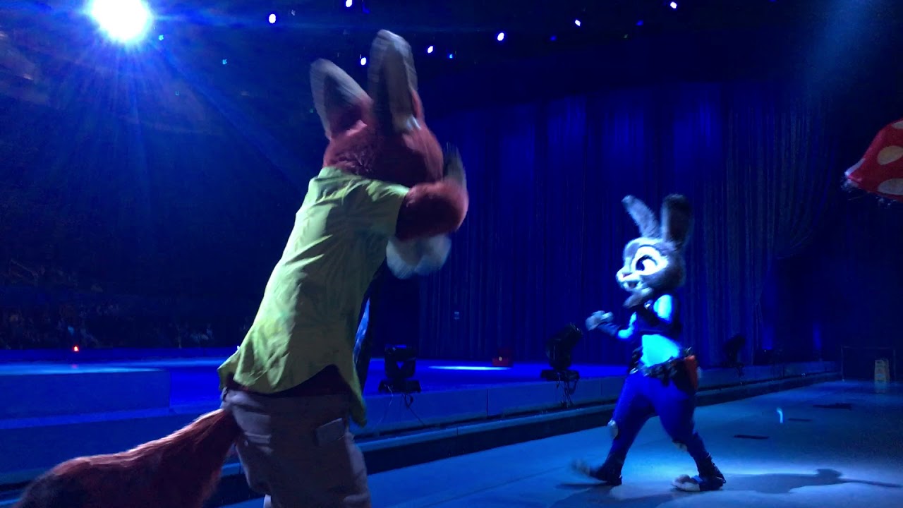 Disney on Ice - Everyone`s Story - Zootopia Pre Show