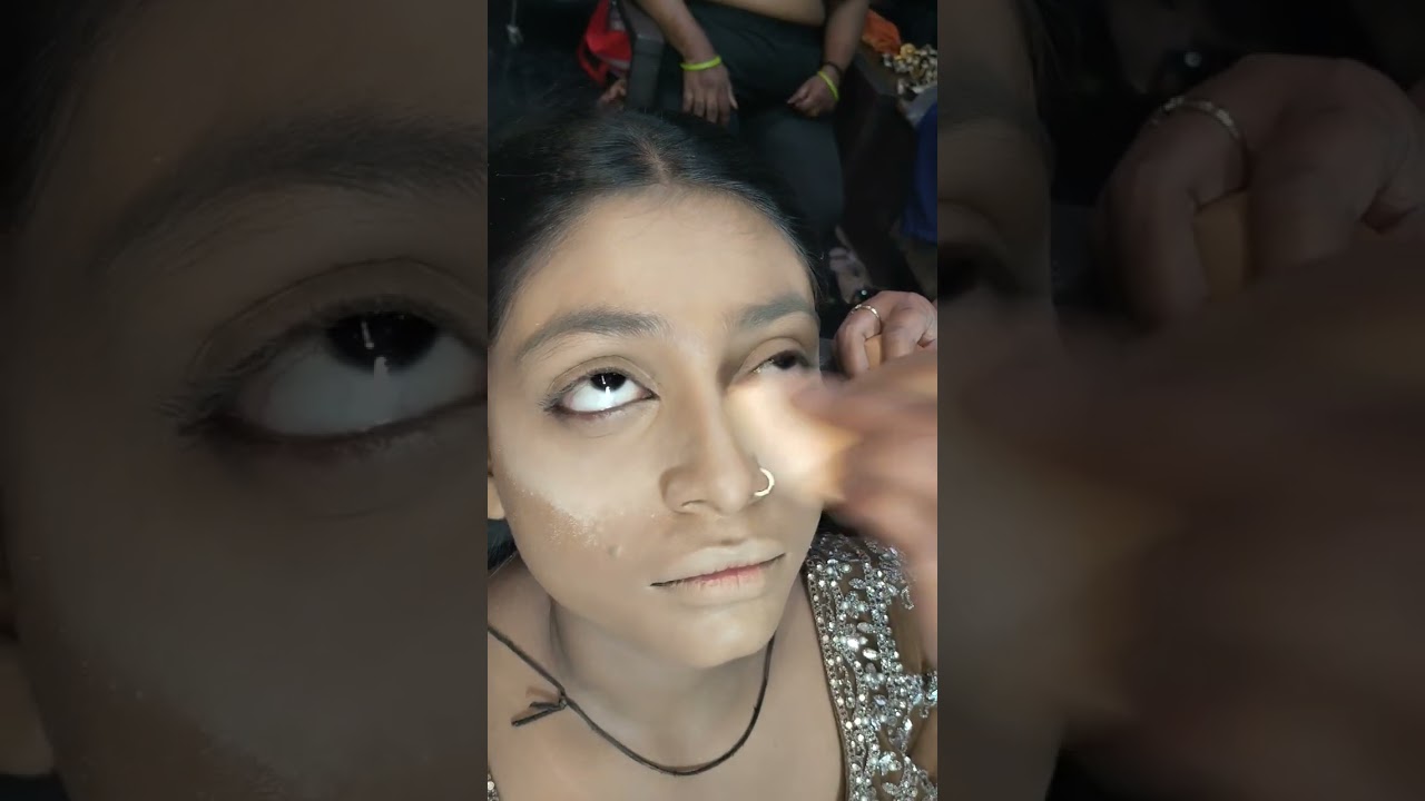 Party makeup kese krte hain?💄☺️ Kya ap bhi party makeup Krna sikhna chahte ho ?💄 #makeuptutorial 