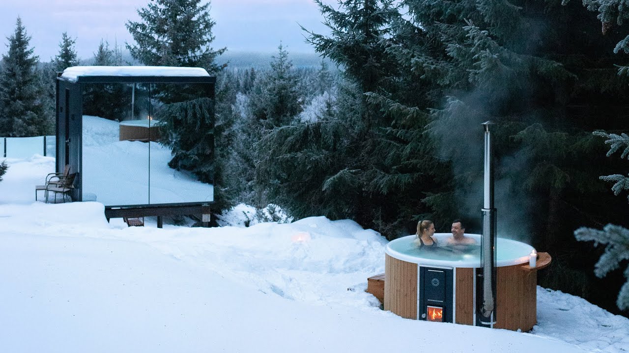 Et vedfyrt Skargards-badestamp i Åsmarka, Norge