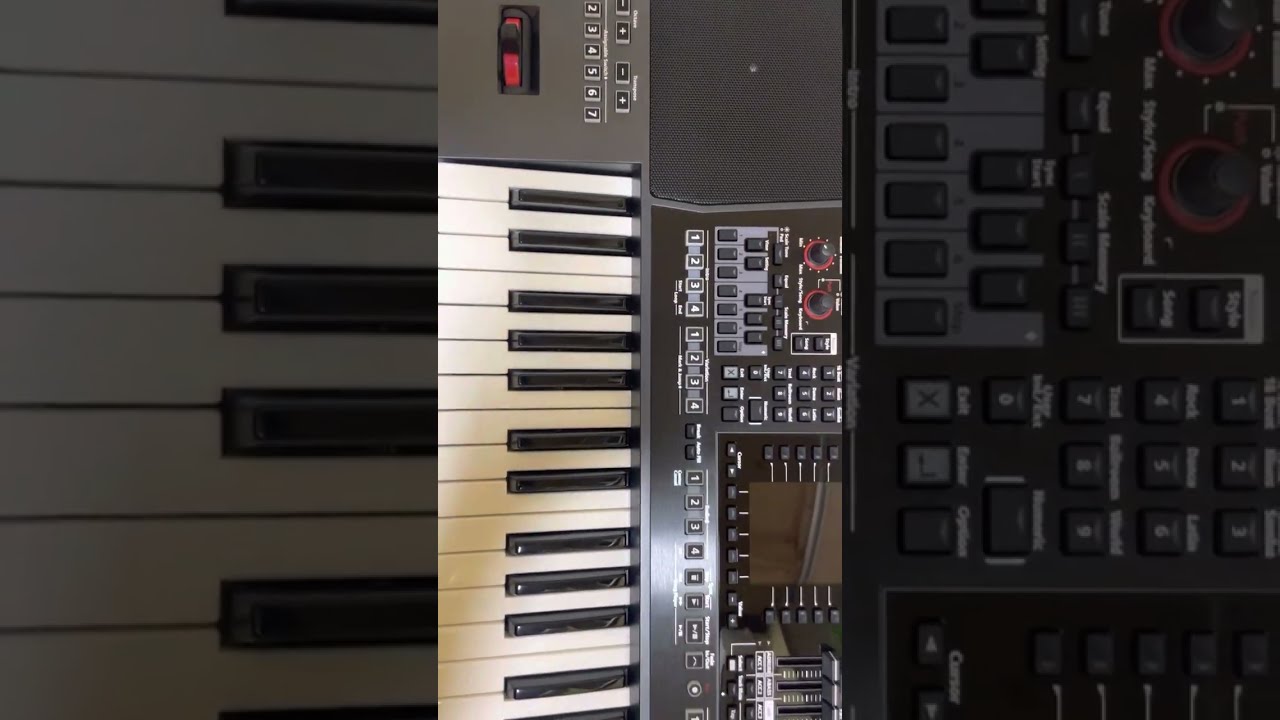 ROLAND E-A7 OBZOR