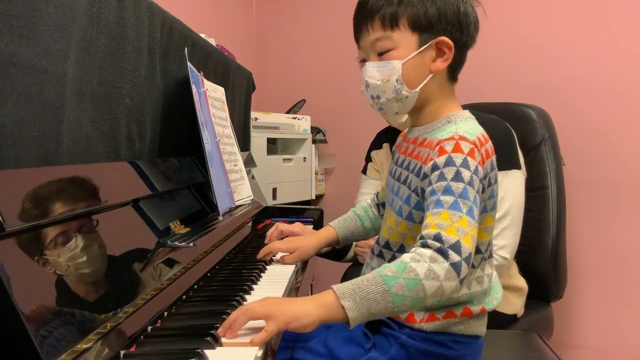 J.S. Bach. Little Prelude in g minor. Piano Lesson in progress with Jerry (6)  Irina Gorin