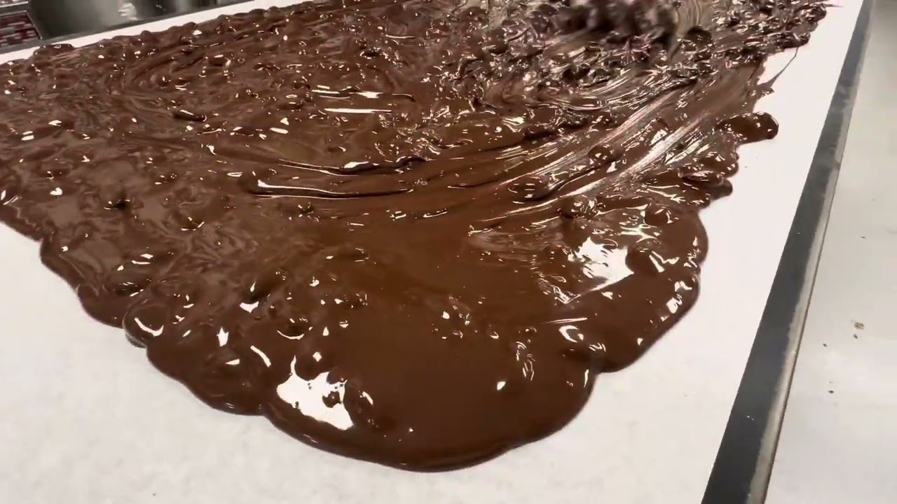 Winfreys Dark Chocolate Almond Bark