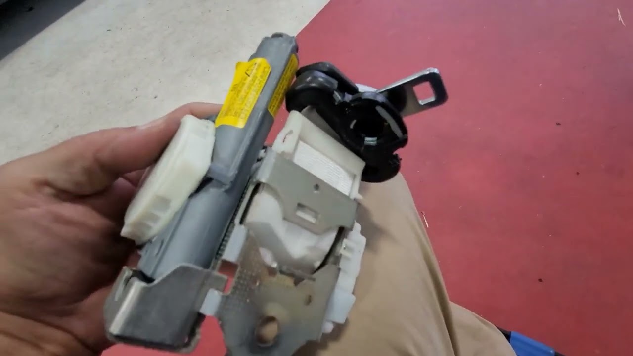 Ferrari 458 Spider Seat Belt Removal