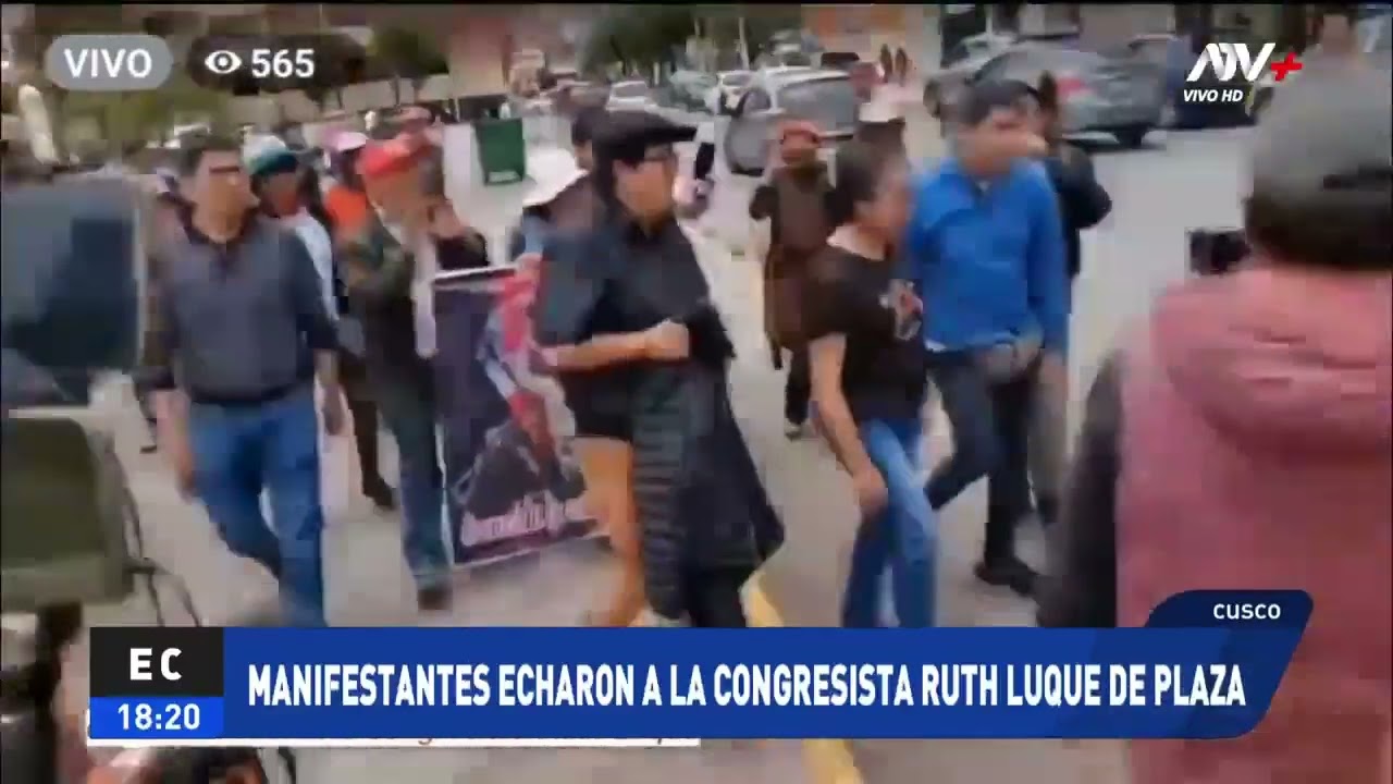 Cusco: Manifestantes echaron a congresista Ruth Luque de plaza