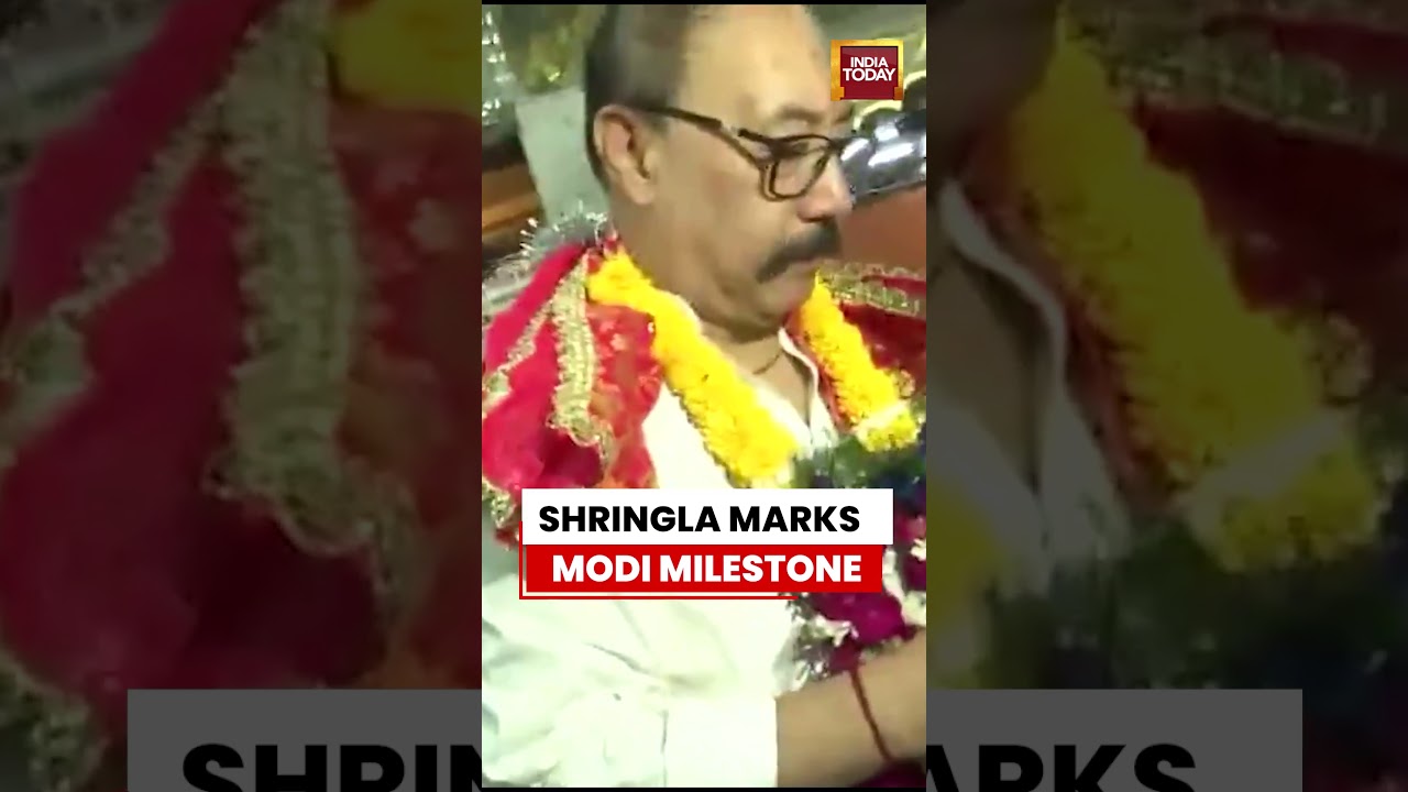 Shringla Marks Modi Milestone With Prayers at Hanuman Temple as PM Sets Historic Record #pmmodi