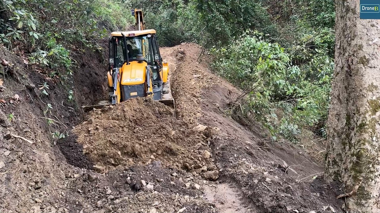 Hill Top Narrow Road-Smoothing Road and Cutting Hill