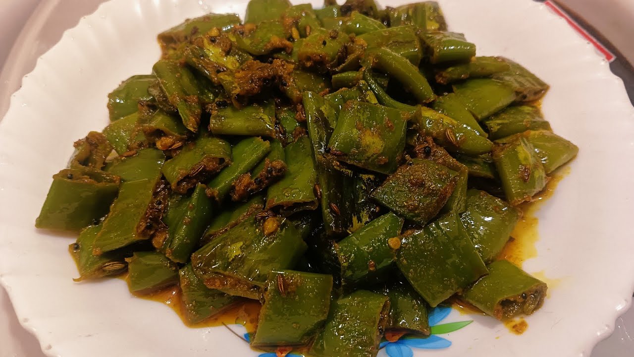 राजस्थानी हरी मिर्ची के टिपोरे | Mirchi ke tipore  | shabbo ka kitchen 