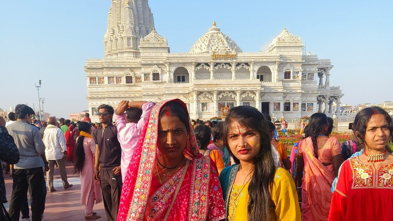 प्रेम मंदिर पहुंच गई कितना अच्छालगा 🙏🦚🦚🦚❤ राधा रानी सेमिलकर