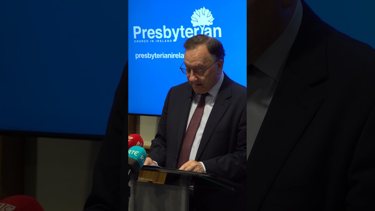 Глава пресвитерианской церкви Ирландии покинет свой пост после внутренней проверки.