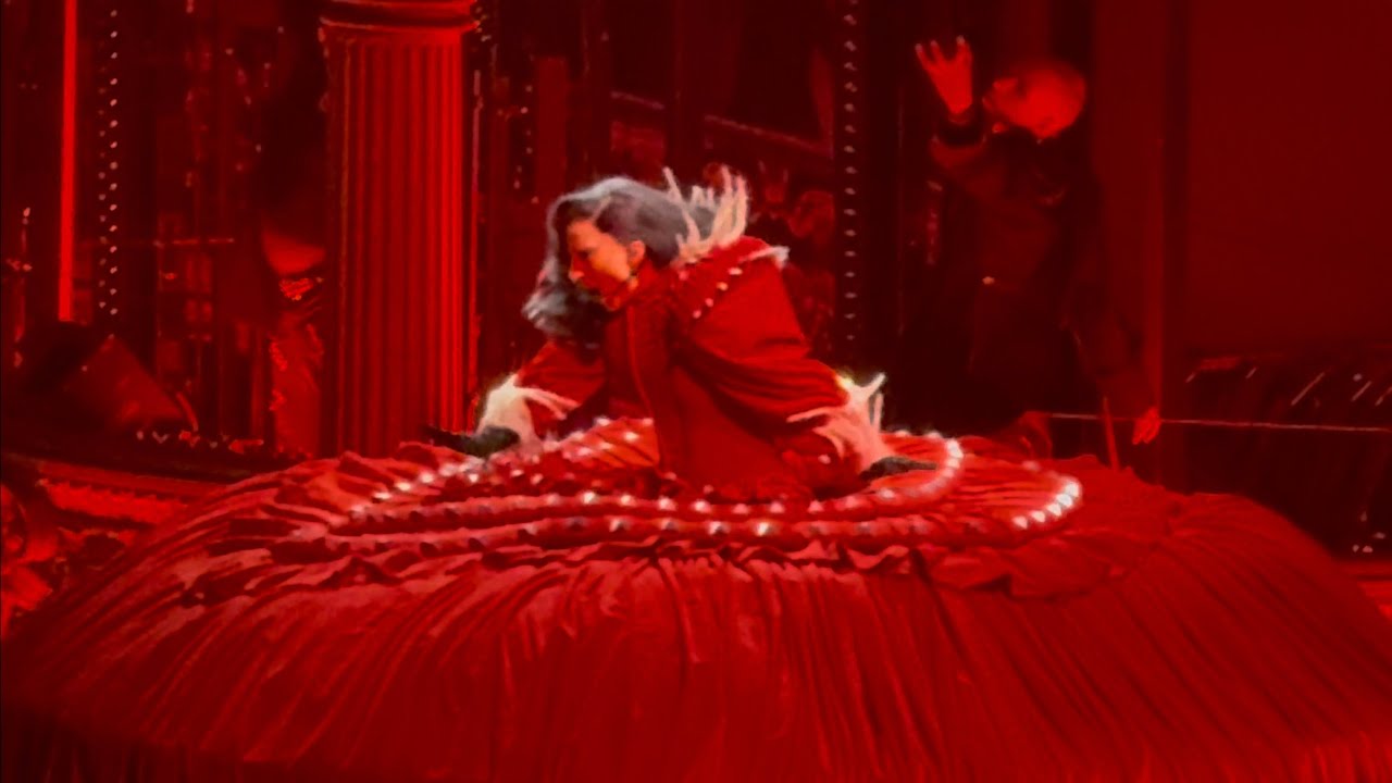 Lady Gaga - Abracadabra (Live The MAYHEM Ball at Accor Arena, Paris 22/11/2025)