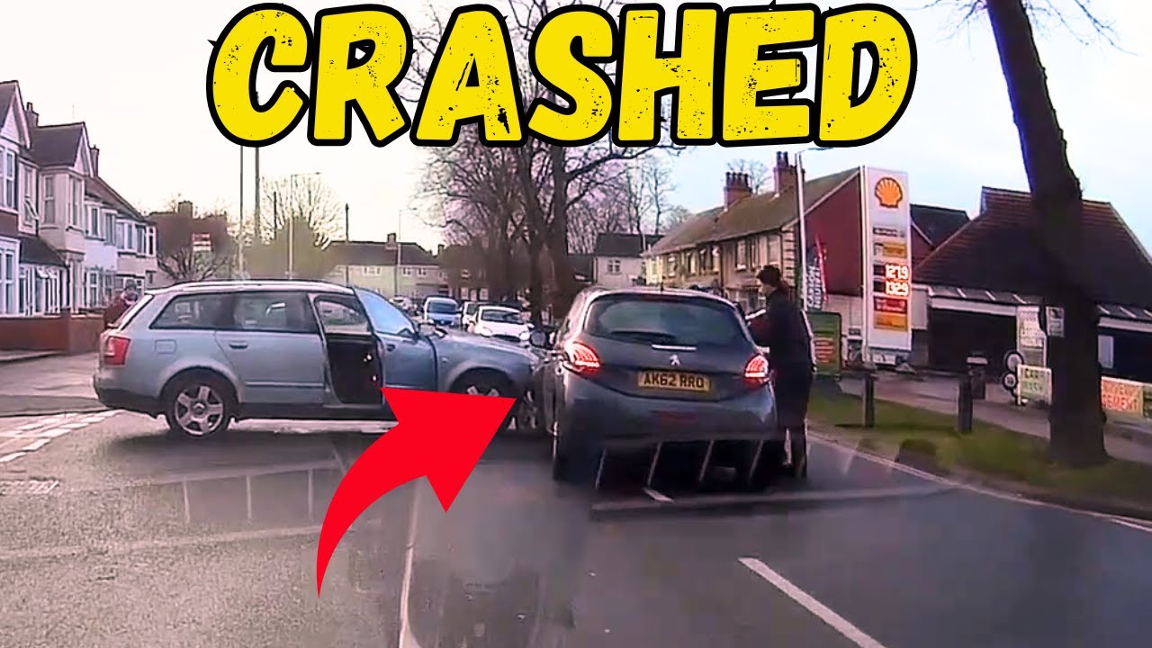 UK's Worst drivers caught on dash cam  Crazy driving, close calls, driving fails and near misses 