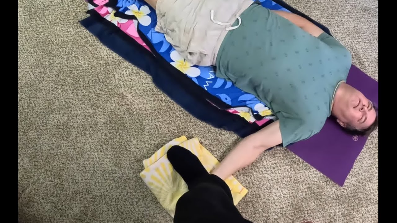 Ashiatsu Hand Massage & Deep Elbow Back Work | Brandon Raynor Raynor Massage Demo on Rock
