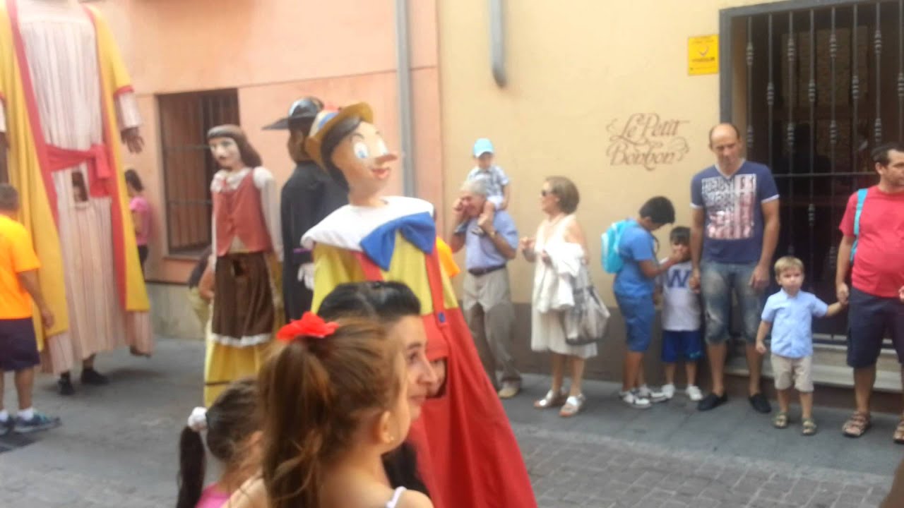 Gigantes y cabezudos 2014 Alcala de Henares