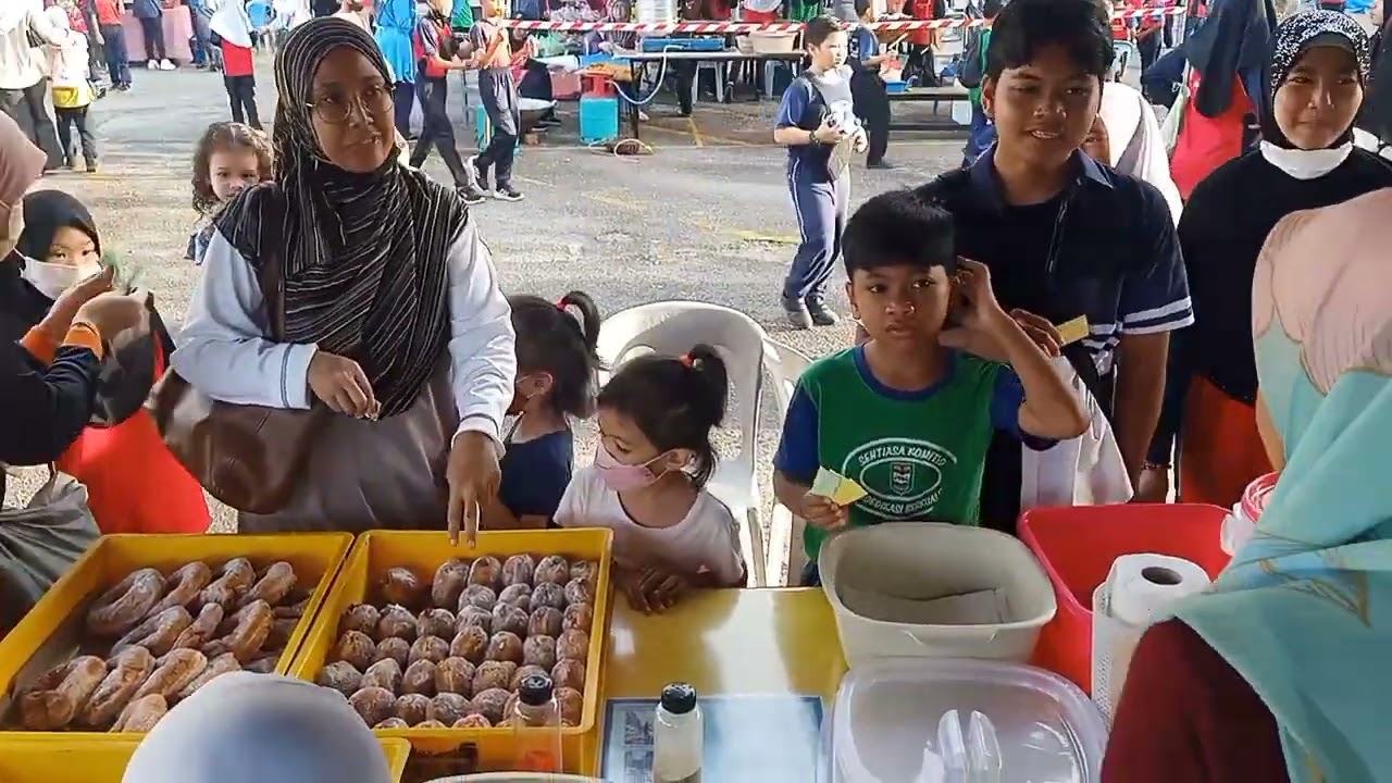 Karnival Hari Keusahawanan SK Bukit Beruang 2022