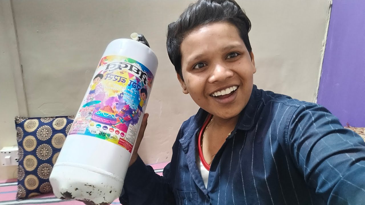 Holi ke liye 😲colour cylinder Le aaya 🤯