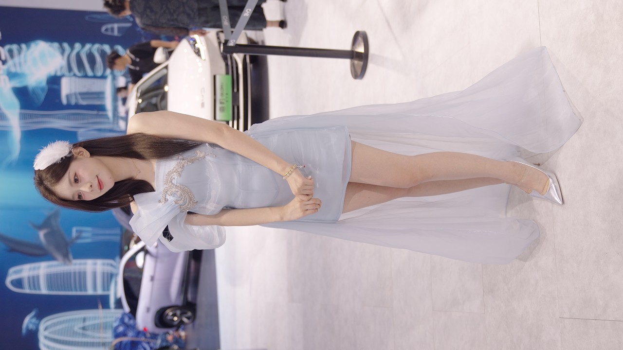 2025武漢車展#♪@小石头#車模 #beautyleg #레이싱모델 #高跟鞋# 大長腿美女#美脚#  Lookbook 81