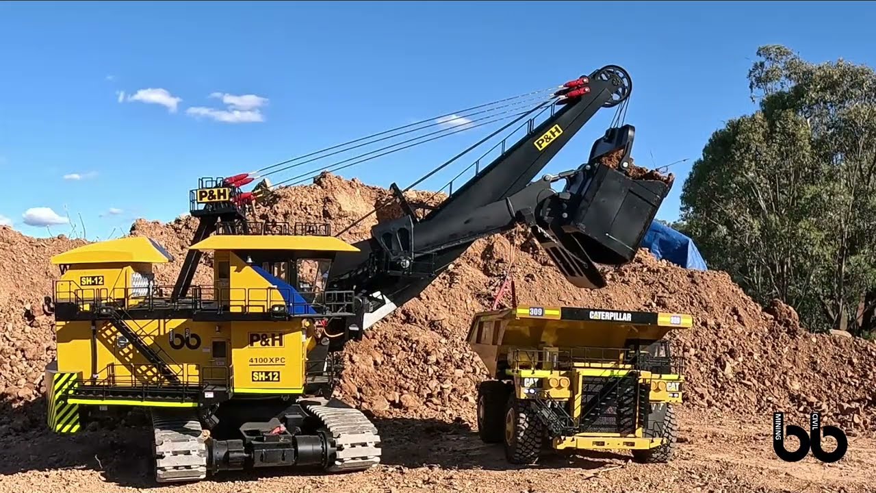 4100XPC  P&H RC 1/25 scale Rope shovel, loading CAt 793D RC Mining haul truck - bbMC