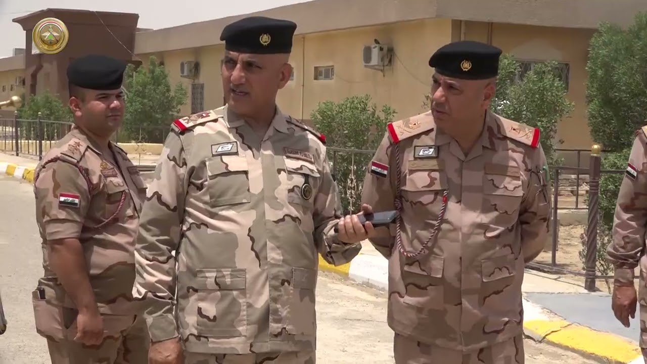 مجموعة من المفتشية العسكرية العامة تجري تفتيشاً فحصياً لمدرسة الدروع ومن كافة الجوانب