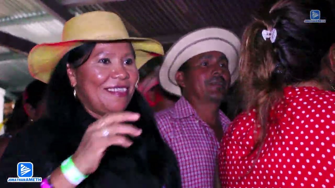 El sapo - Tavo Flores y los tipiqueros en el rancho Don Moisés