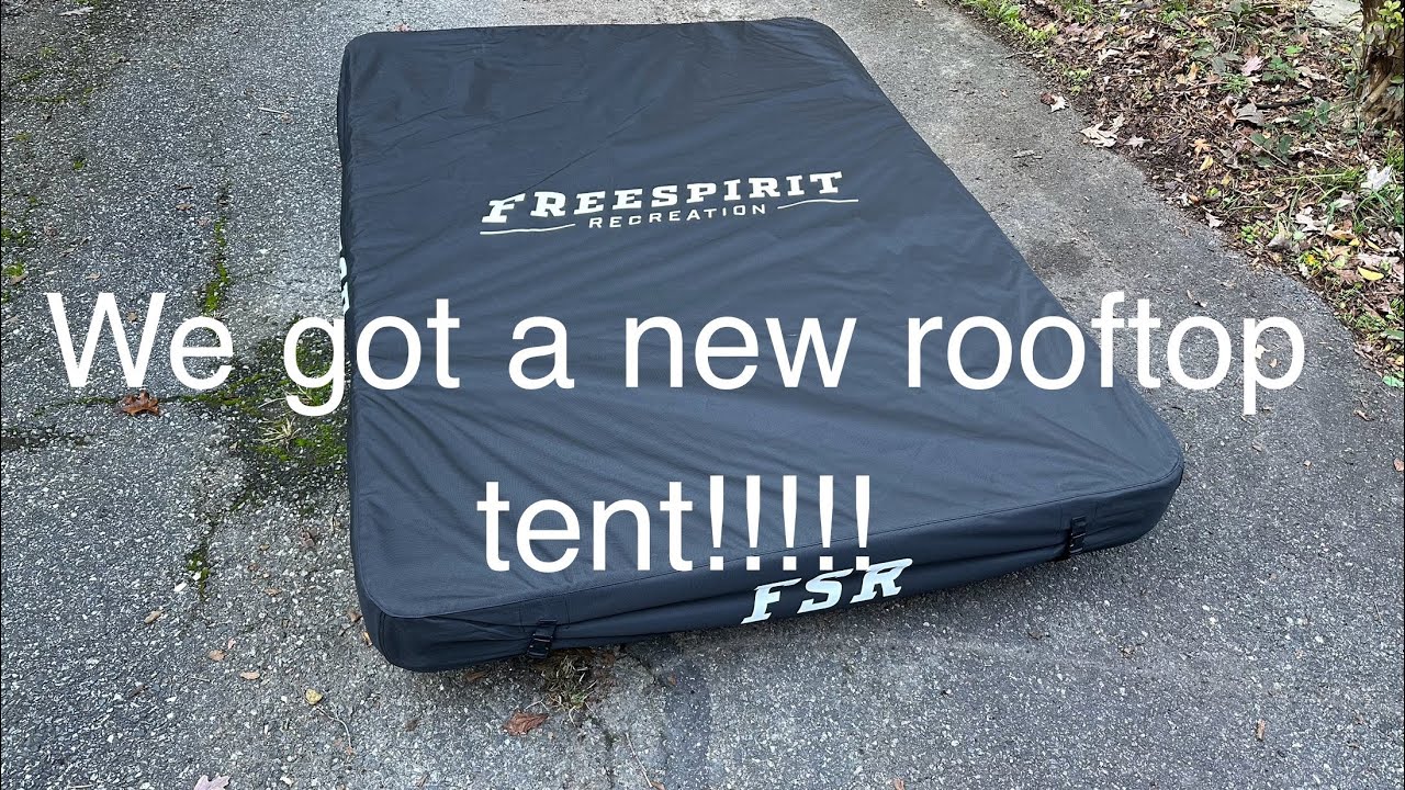 Opening Our New Freespirit Recreation Aspen Lite XL Rooftop Tent