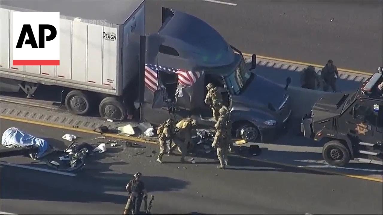 Texas highway truck chase ends with police pulling driver out